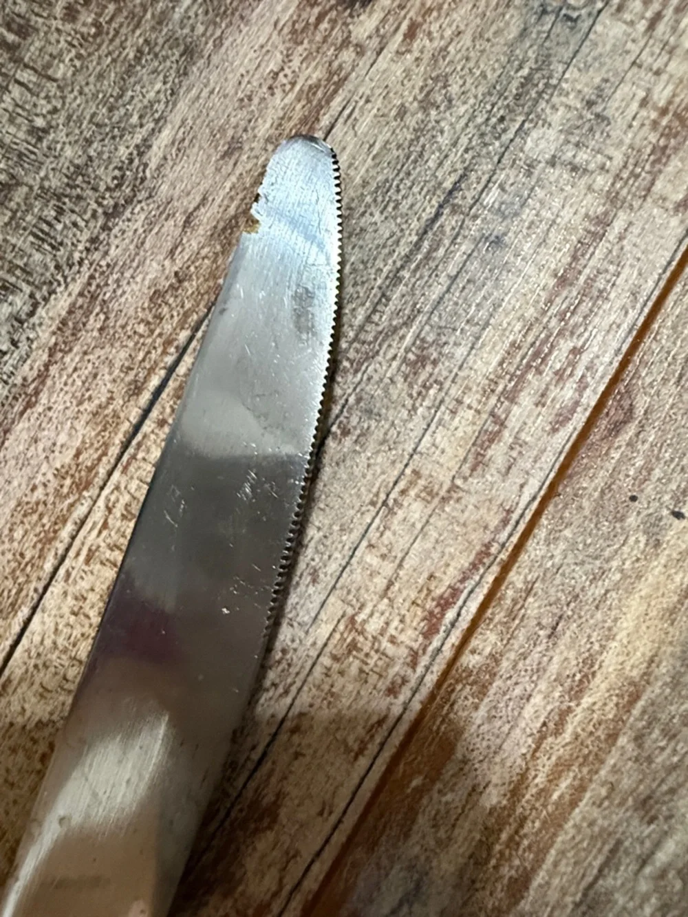 Hammered Stainless Steel Flatware Set